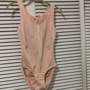 Women’s plus size Seamless Shape-wear Bodysuit